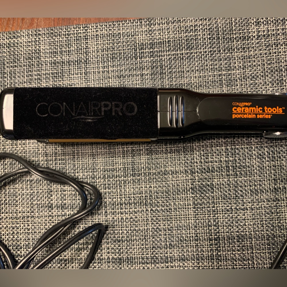 Conair flat iron